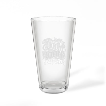 Opposite side of the empty MOONSMC The Saloon engraved pint glass.