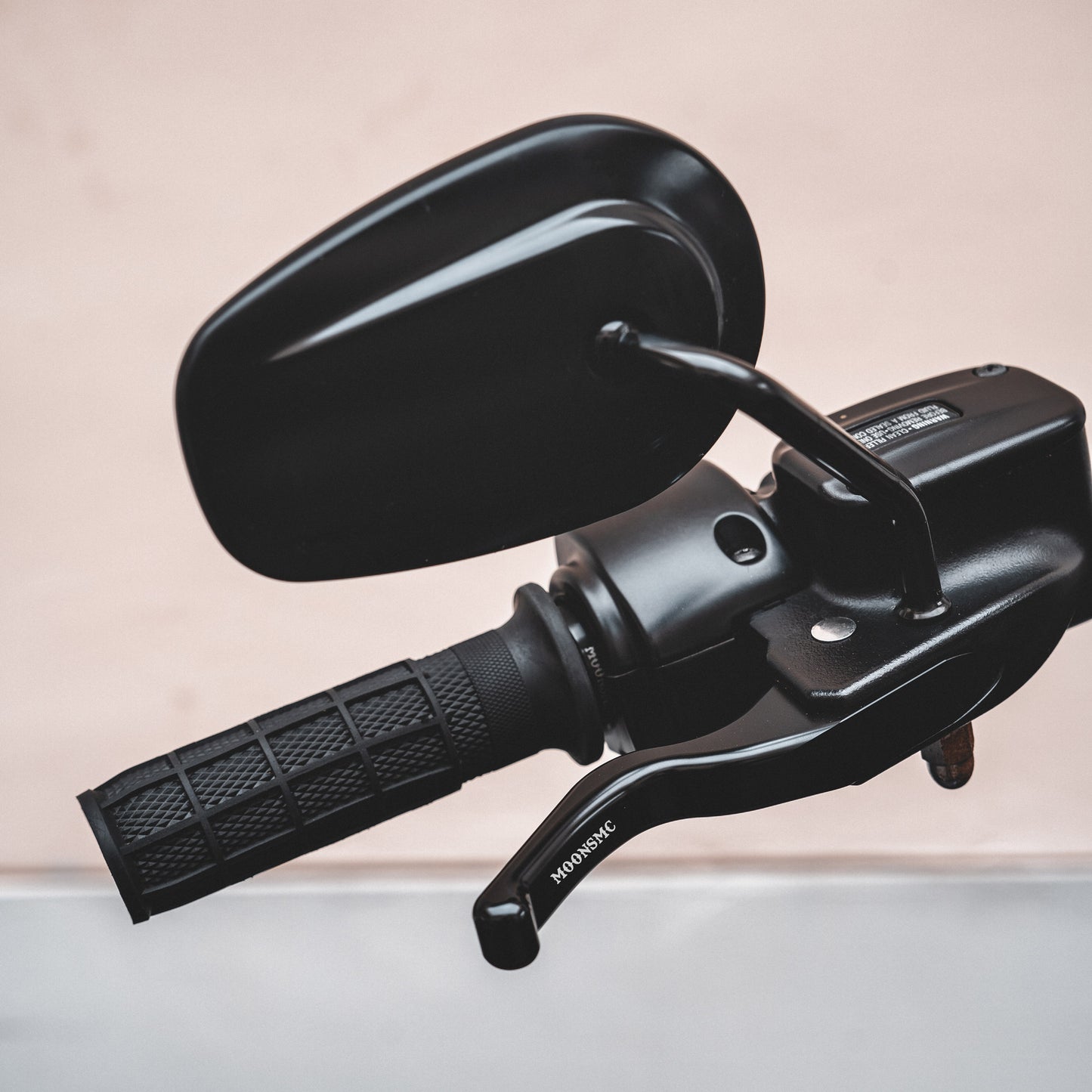 MOONSMC® Shorty EZ Pull Clutch & Brake Lever Combo For Harley Softail 2015-2024